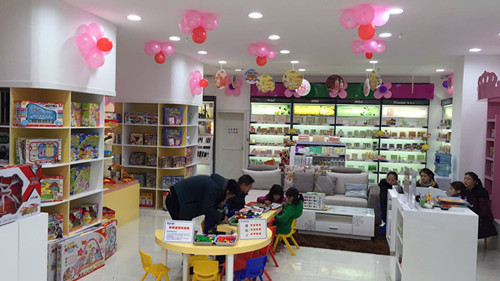 兒童玩玩具前需要對(duì)玩具進(jìn)行清洗