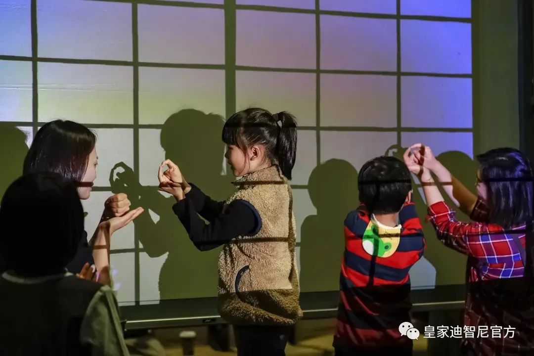 皇家迪智尼 I 培養(yǎng)出動手能力超棒的孩子，家長可以這樣引導(dǎo)！！