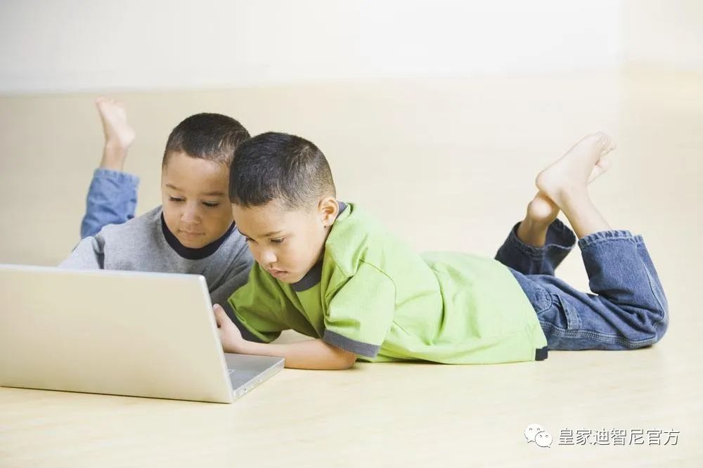 皇家迪智尼 I 面對(duì)孩子一言不合就“擺爛”，父母該怎么處理?。?！