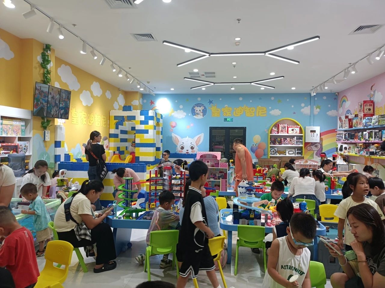 皇家迪智尼 I 店鋪如何做到讓家長給孩子辦會員卡！